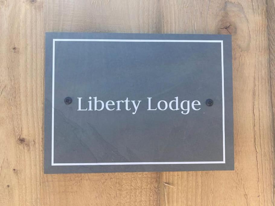 Liberty Lodge Winsham المظهر الخارجي الصورة